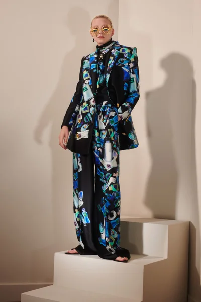 Look 17